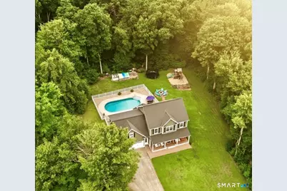 81 Evergreen Crossing, New Hartford, CT 06057 - Photo 1