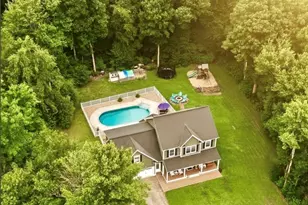 81 Evergreen Crossing, New Hartford, CT 06057 - Photo 1