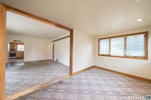 8 Sailors Ln, Milford, CT 06460 - Photo 9