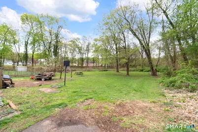 912 Corbin Avenue #1st Floor, New Britain, CT 06052 - Photo 5