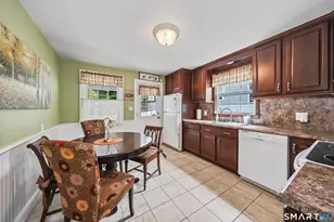 169 Circuit Ave, Waterbury, CT 06708 - Photo 9