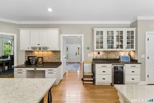 10 Pearl St, Newtown, CT 06482 - Photo 9