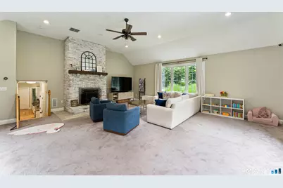 10 Pearl Street, Newtown, CT 06482 - Photo 11