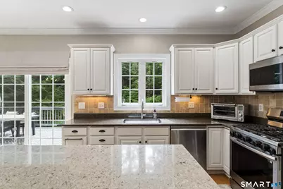 10 Pearl Street, Newtown, CT 06482 - Photo 5