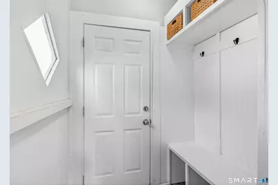 380 Gurdon Street, Bridgeport, CT 06606 - Photo 3