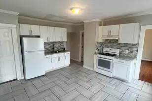 1389 Pembroke St, Bridgeport, CT 06608 - Photo 5