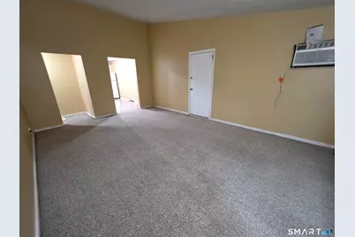 949 Pleasant Valley Rd Road #10-12, South Windsor, CT 06074 - Photo 11