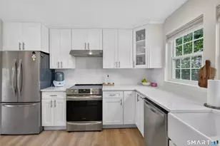53 Ferry Ct, Stratford, CT 06615 - Photo 9