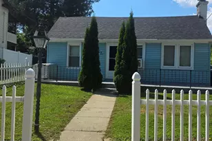 139 Hickory St, Norwich, CT 06360 - Photo 1