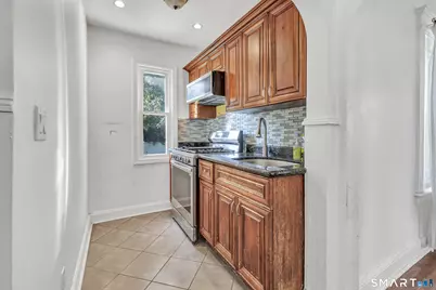 157 Fairview Avenue, Bridgeport, CT 06606 - Photo 13