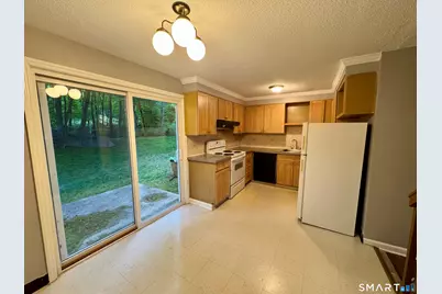 1370 Highland Avenue #11, Waterbury, CT 06708 - Photo 5