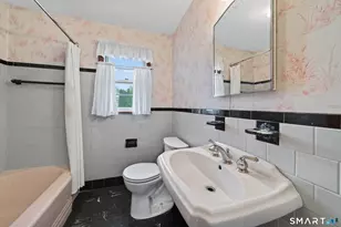 38 Chidsey Ave, East Haven, CT 06512 - Photo 15
