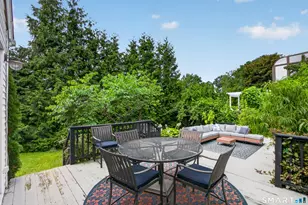 86 Benson Pl, Fairfield, CT 06824 - Photo 3