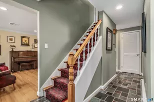342 Mountain Rd, West Hartford, CT 06107 - Photo 13