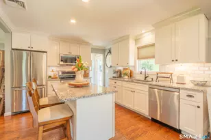 94 Highland Ave, Wallingford, CT 06492 - Photo 11