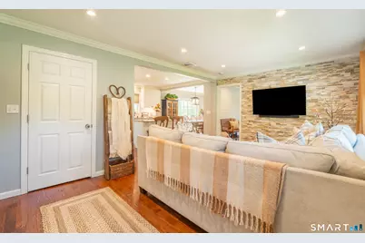 94 Highland Avenue, Wallingford, CT 06492 - Photo 3
