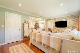 94 Highland Ave, Wallingford, CT 06492 - Photo 3