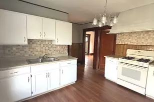 25 Arnold St, Hartford, CT 06106 - Photo 1