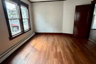 25 Arnold St, Hartford, CT 06106 - Photo 3