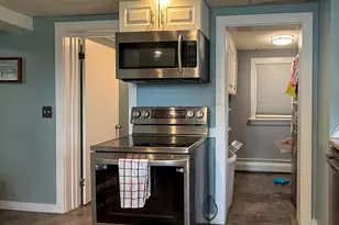 182 N Elm St, Manchester, CT 06042 - Photo 3