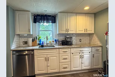 182 North Elm Street, Manchester, CT 06042 - Photo 3