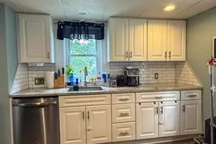 182 N Elm St, Manchester, CT 06042 - Photo 3
