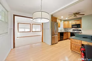 202 Moran St, Waterbury, CT 06704 - Photo 5