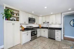 5969 Main St, Trumbull, CT 06611 - Photo 15