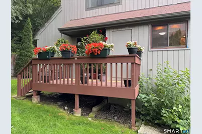 172 Beacon Hill Common #172, Beacon Falls, CT 06403 - Photo 13