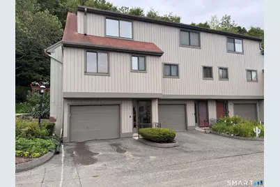 172 Beacon Hill Common #172, Beacon Falls, CT 06403 - Photo 1