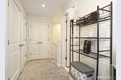 127 Harbour Close Close #127, New Haven, CT 06405 - Photo 23