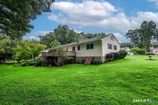 14 Ivy Ln, Danbury, CT 06811 - Photo 3
