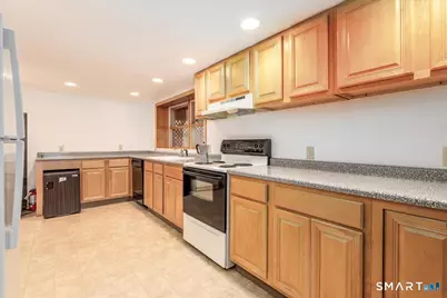 14 Ivy Lane, Danbury, CT 06811 - Photo 33