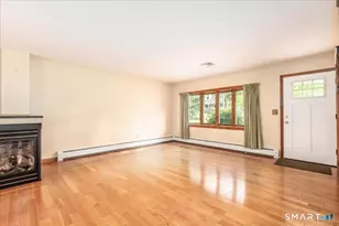 14 Ivy Ln, Danbury, CT 06811 - Photo 5