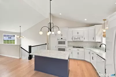 120 Circlewood Drive, Berlin, CT 06037 - Photo 3