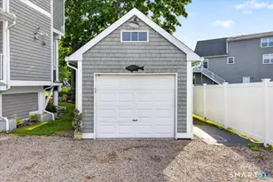 284 Shore Dr, Branford, CT 06405 - Photo 33