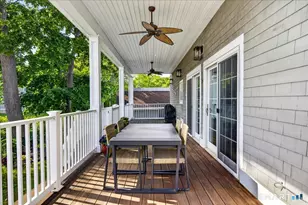 284 Shore Dr, Branford, CT 06405 - Photo 15