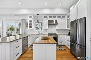 284 Shore Dr, Branford, CT 06405 - Photo 7