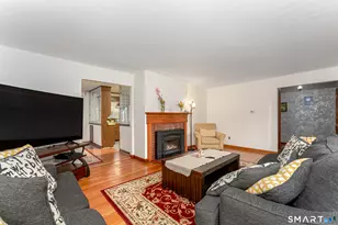4 Mohawk Dr, Wolcott, CT 06716 - Photo 9