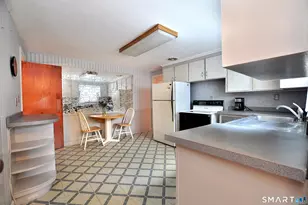 474 Fern St, West Hartford, CT 06107 - Photo 15