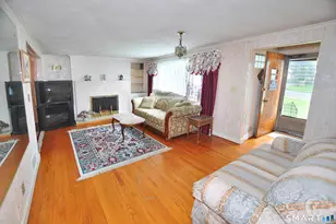 474 Fern St, West Hartford, CT 06107 - Photo 3