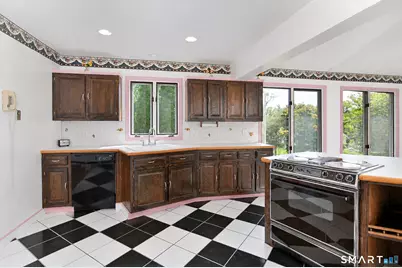 1 Hayestown Heights, Danbury, CT 06811 - Photo 5