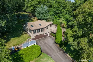 1 Hayestown Heights, Danbury, CT 06811 - Photo 3