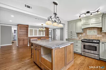 304 Davis Street, Hamden, CT 06517 - Photo 13