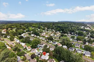 304 Davis St, Hamden, CT 06517 - Photo 35