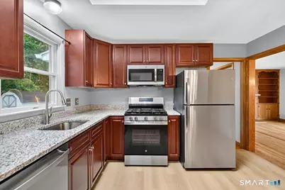 22 Robinwood Road, Hamden, CT 06517 - Photo 11
