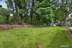 22 Robinwood Rd, Hamden, CT 06517 - Photo 35