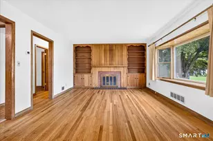 22 Robinwood Rd, Hamden, CT 06517 - Photo 3