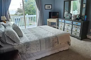 12 Smith St, East Haven, CT 06512 - Photo 5