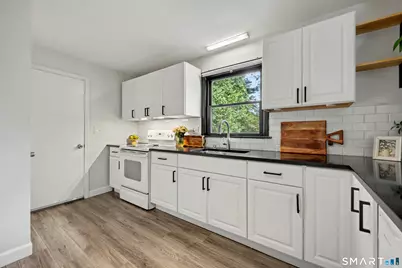 12 Hillview Avenue, Hamden, CT 06514 - Photo 5